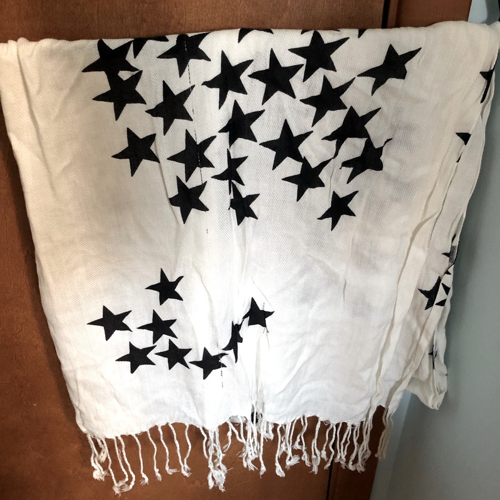 Delia’s Star Fringe Scarf